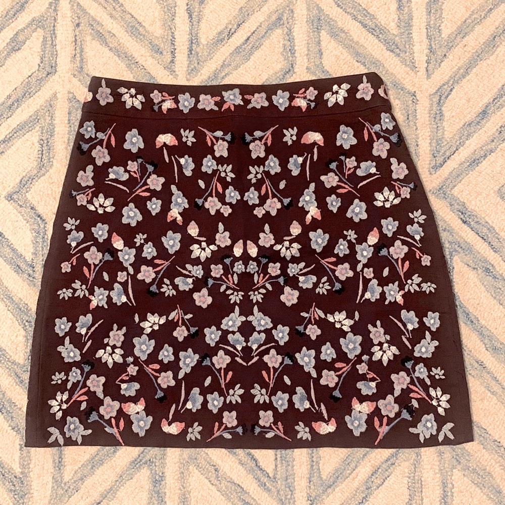 LOFT Purple Embroidery Skirt Size 6